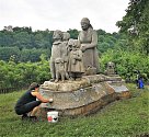 Před svými stými narozeninami prošel pomník celkovým očištěním a kompletní konzervace dala sousoší podobu z roku 1922.