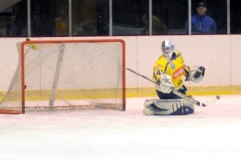 HC Hronov – BK Nová Paka 7:3 (2:1, 4:0, 1:2). 