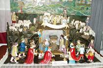 Návštěvníky Městského muzea v Jaroměři v předvánočním čase jistě potěší výstava betlémů. Na snímku je krásný betlém z dílny Antonína Boučka.