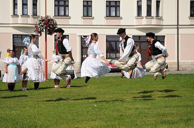 Folklorní festival v Červeném Kostelci