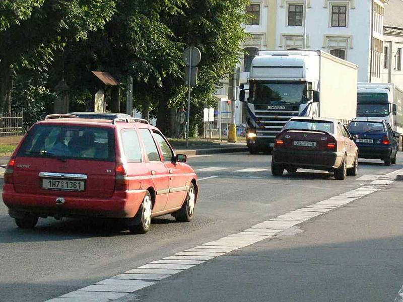 Dopravní situace v České Skalici.