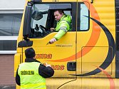 Kontroly kamionů na hranici s Polskem