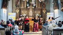 V božanovském kostele sv. Máří Magdalény odstartoval letní hudební festival klasické hudby Za poklady Broumovska. Foto: Jakub Šleis