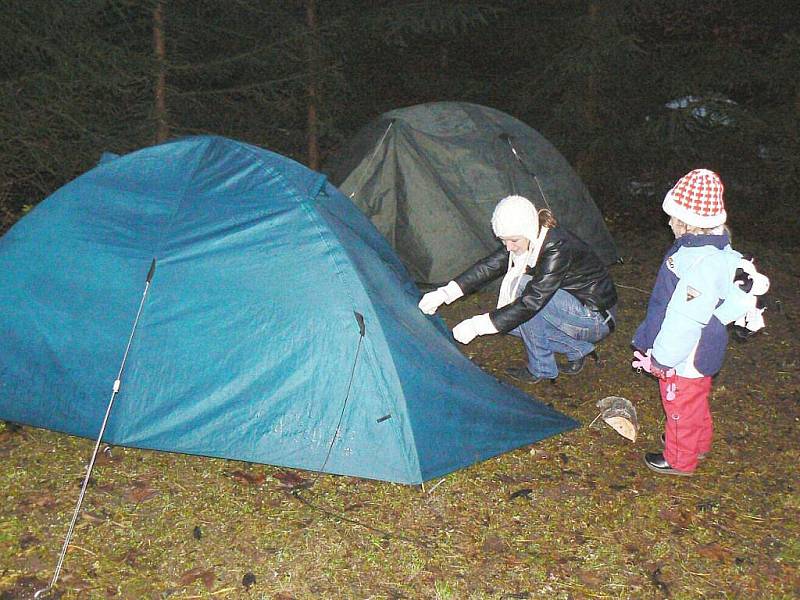 Zimní táboření na Hvězdě.