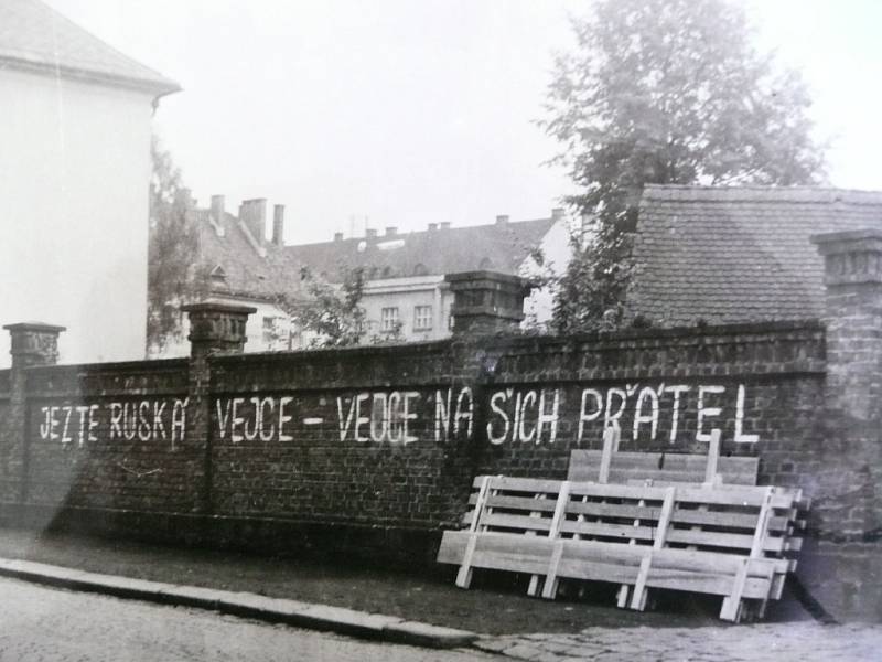 Police nad Metují. Srpen 1968.