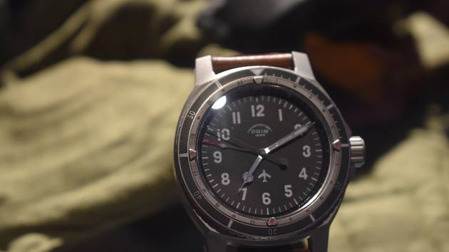 Přelomové letecké hodinky Prim Mig 15 byly představeny v hangáru -  Náchodský deník