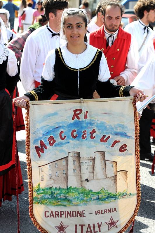 Závěr folklorního festivalu v Červeném Kostelci.