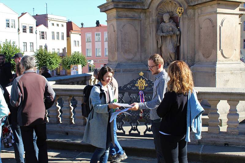 Historik architektury Petr Staněk a architekt Viktor Vlach se formou komentované procházky pokusi