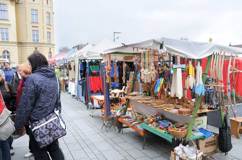 Velikonoční trhy v Hronově.