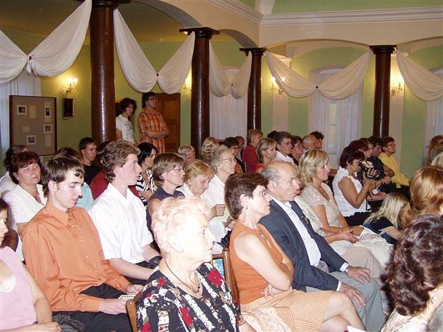 Jiřinkové slavnosti zahájil koncert.