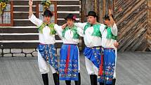 Mezinárodní folklorní festival v Červeném Kostelci.