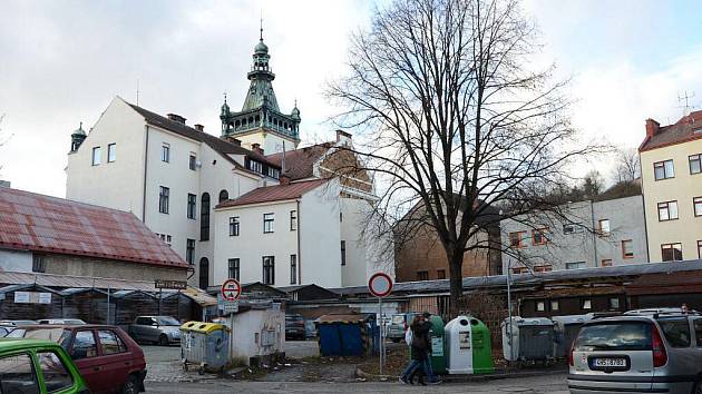 Tržnice za radnicí.