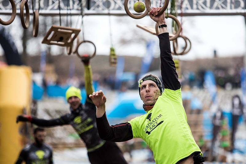 Závod Winter Gladiator race v Josefově.