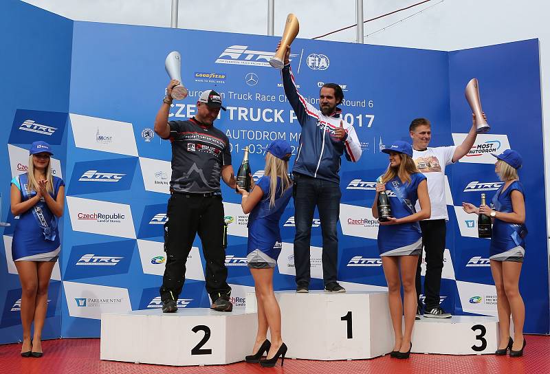 První závod ME tahačů Czech Truck Prix 2017 v neděli vyhrál Adam Lacko ze stáje Buggyra.