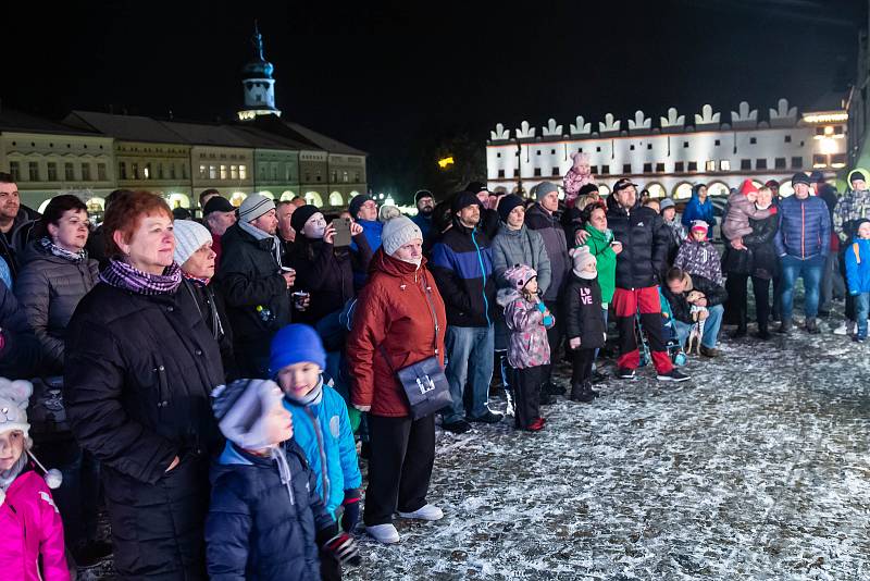 Česko zpívá koledy - Nové Město nad Metují.