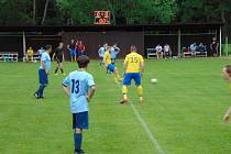 Remízou 2:2 skončilo utkání mezi Stárkovem a hosty z Teplic nad Metují. Dvěma góly se v zápase blýskl hostující Jáchym Kalaš.