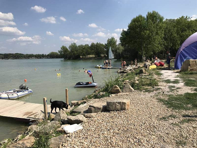 Wakesurf Camp Rozkoš.