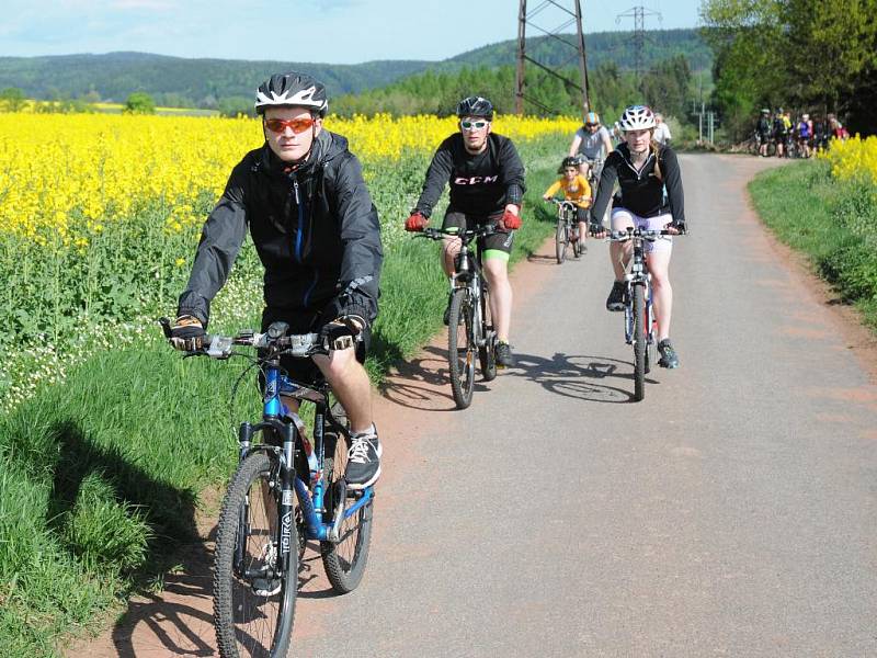 POŘÍČSKÉ TOULKY nalákaly rekordní počet turistů, cyklistů, či koloběžkářů do sluncem zalité přírody. 