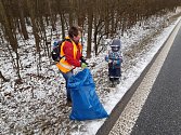 Celkové skóre úklidu podél cesty od Šléglu na Pasa je 14 pytlů tj. cca 160 kg odpadu na úseku cca 4,5 km.
