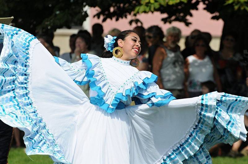 Folklorní festival v Červeném Kostelci