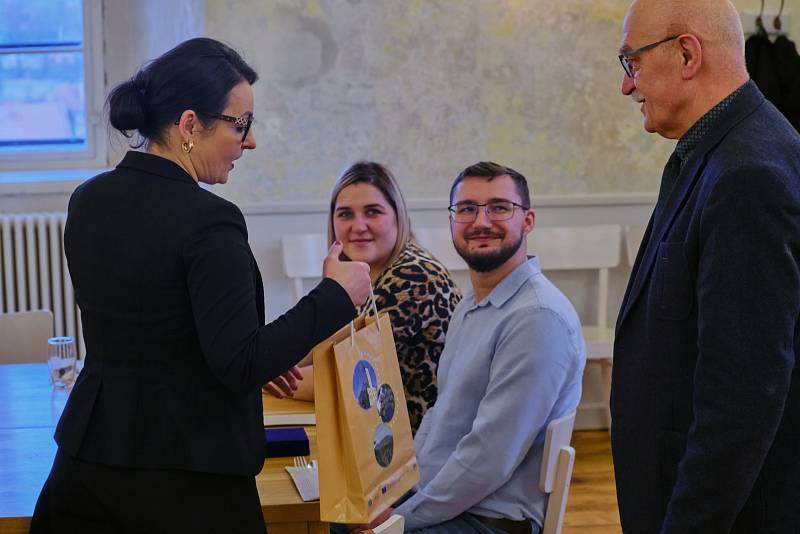 Starosta Broumova pozval partnery a kulturní aktéry z česko-polského příhraničí ke slavnostnímu kulatému stolu.