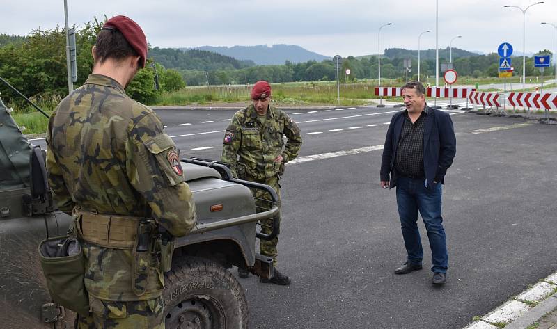 Bariéry na hraničních přechodech začínají mizet