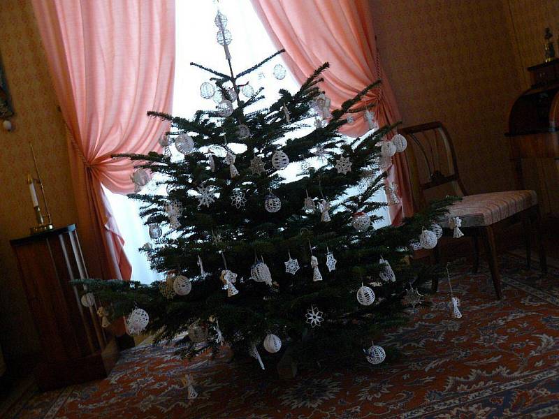 „Knížecí Vánoce na zámku“ a „Advent v Babiččině údolí“. 