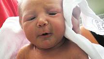 MICHAL MUCHA se narodil 7. února 2010 v 15:17 hodin s váhou 2,89 kg a délkou 49 cm. S rodiči Sabinou a Štefanem bydlí v Broumově.