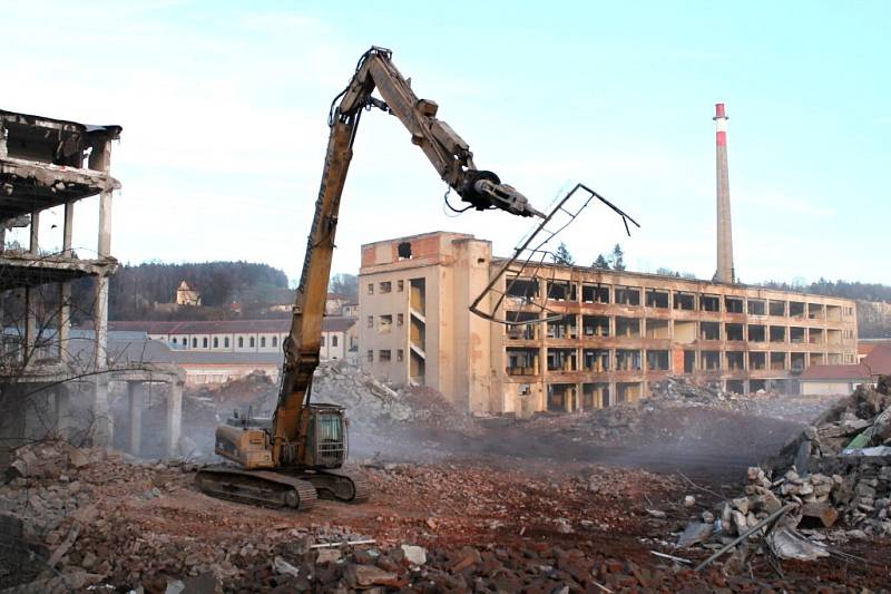 Demolice Tepny v Náchodě.