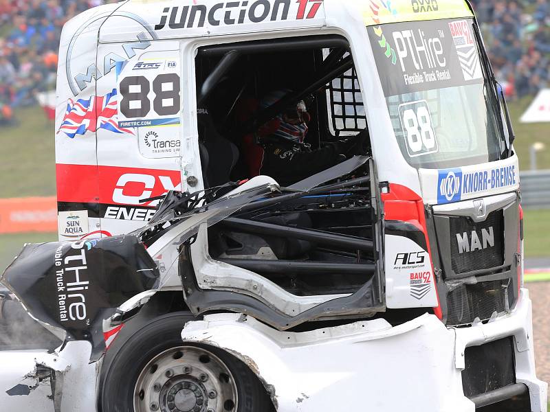 První závod ME tahačů Czech Truck Prix 2017 v neděli vyhrál Adam Lacko ze stáje Buggyra.