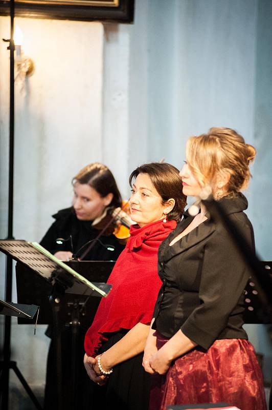 V božanovském kostele sv. Máří Magdalény odstartoval letní hudební festival klasické hudby Za poklady Broumovska. Foto: Jakub Šleis