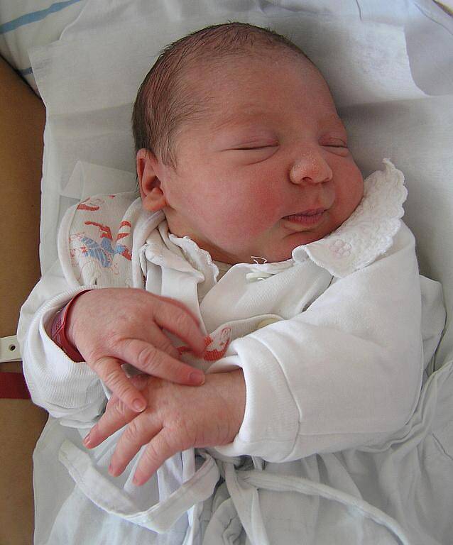 WANDA SIVÁKOVÁ se narodila  10. 8. 2011 v 16:50 hodin s délkou 49 cm a váhou 3400 g. S rodiči Lenkou Sivákovou a Michalem Hušo bydlí v Náchodě. 
