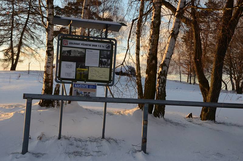 Zimní výhledy a západ slunce z rozhledny Na Signálu.