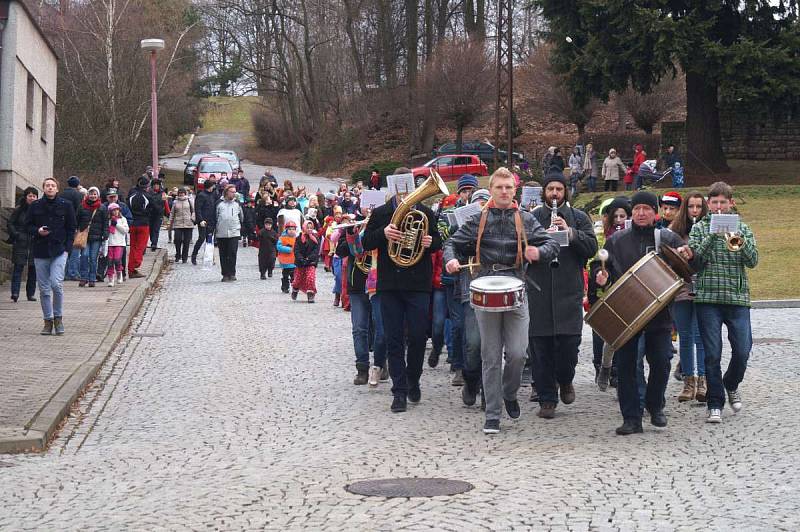 Masopustní průvod v Červeném Kostelci.