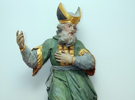 Ukradená socha světce je po téměř 40 letech zpět v Jaroměři