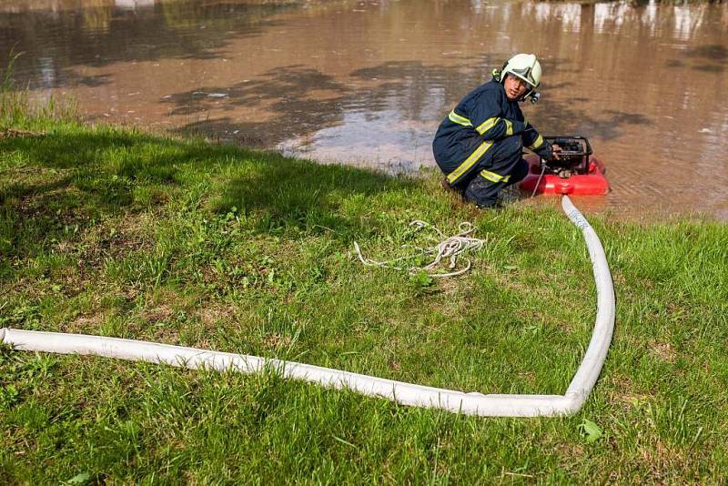 Východní Čechy 24.května odpoledne zasáhl prudký vítr a bouřky. 