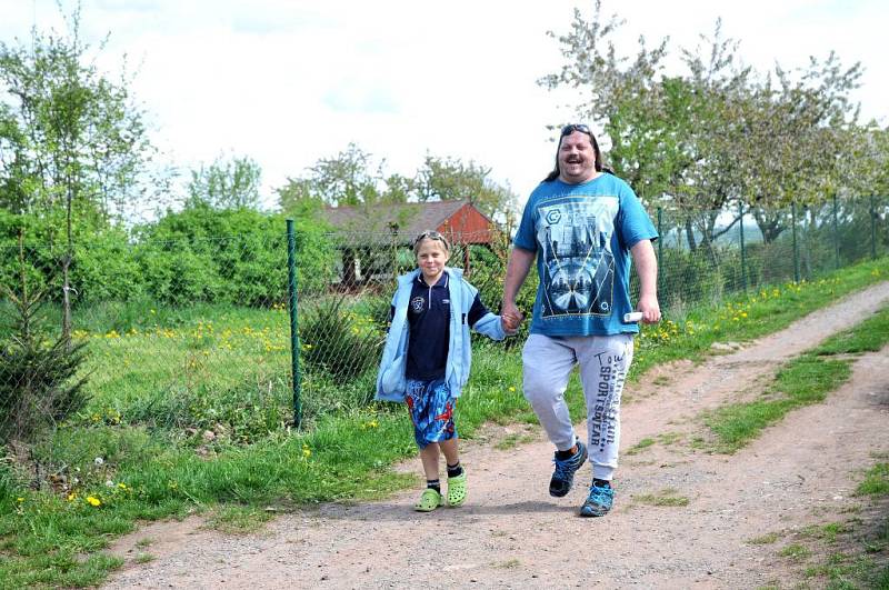 POŘÍČSKÉ TOULKY nalákaly rekordní počet turistů, cyklistů, či koloběžkářů do sluncem zalité přírody. 