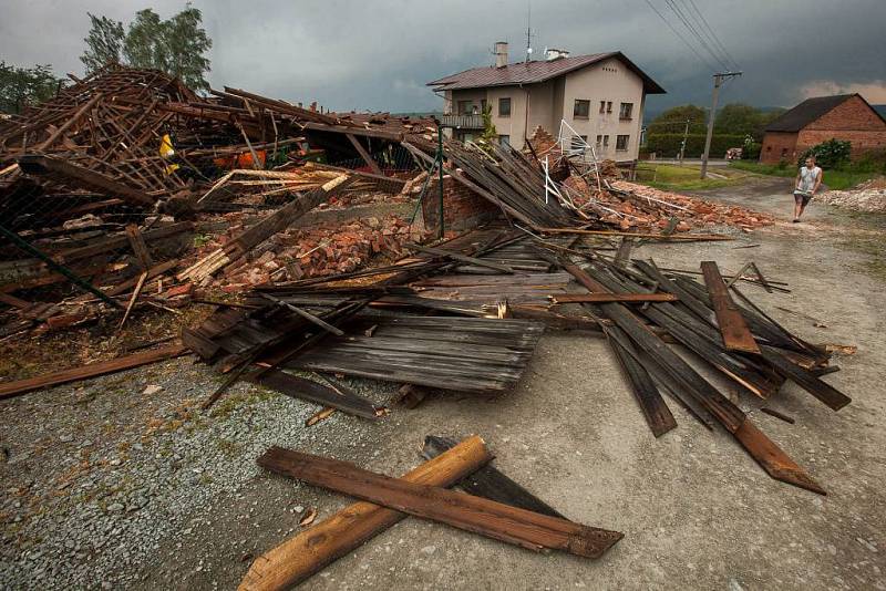 Ničivé tornádo v Červené Hoře na Náchodsku.