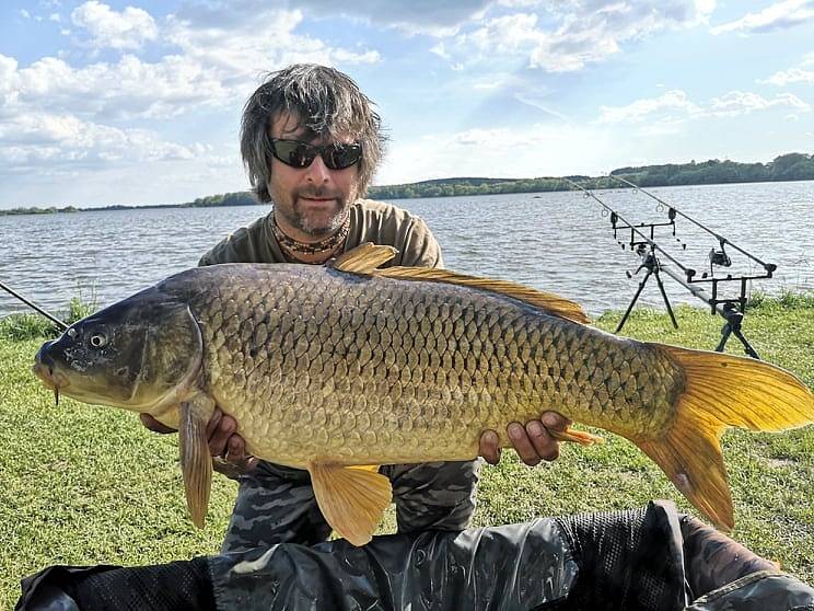 Martin Lazok rybaří na Rozkoši už dvacet let.