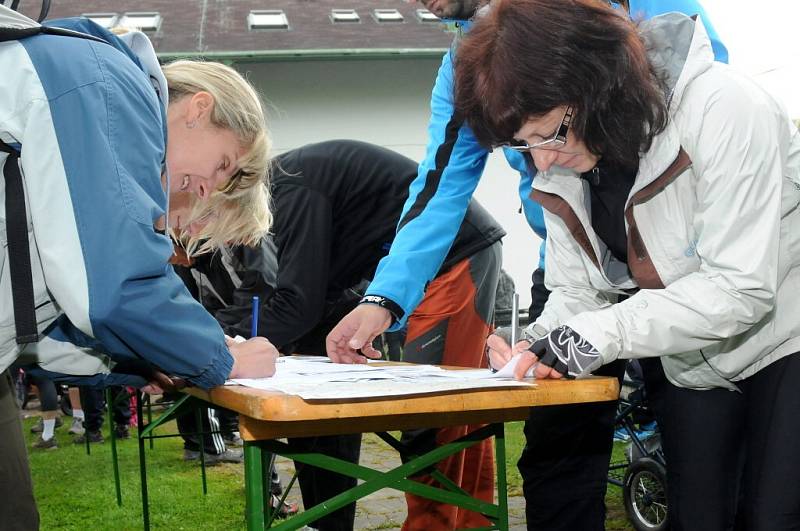 POŘÍČSKÉ TOULKY se staly oblíbenou akcí, která se už po desáté pořádala tradičně na státní svátek 8. května. 