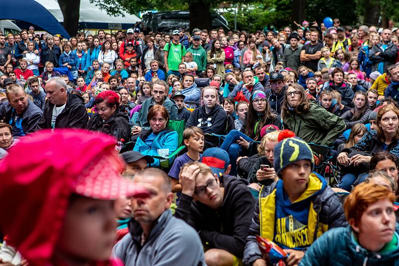 Mezinárodní horolezecký filmový festival a český pohár v boulderingu. Souboj mezi dvěmi nejlepšími lezci České republiky a to Michalem Stráníkem a Adamem Ondrou. Adam Ondra se představil i se svou přednáškou. Adam Ondra je jeden z nejlepší horolezců na sv