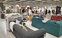 Češi míří za nákupy v Polsku i do obchodního domu Ikea. Ušetří tisíce korun.