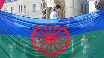 Romové v Náchodě protestovali.