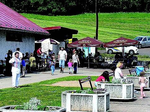 Kiosek s občerstvením (na snímku)  si zloděj vybral pro svůj noční lup.