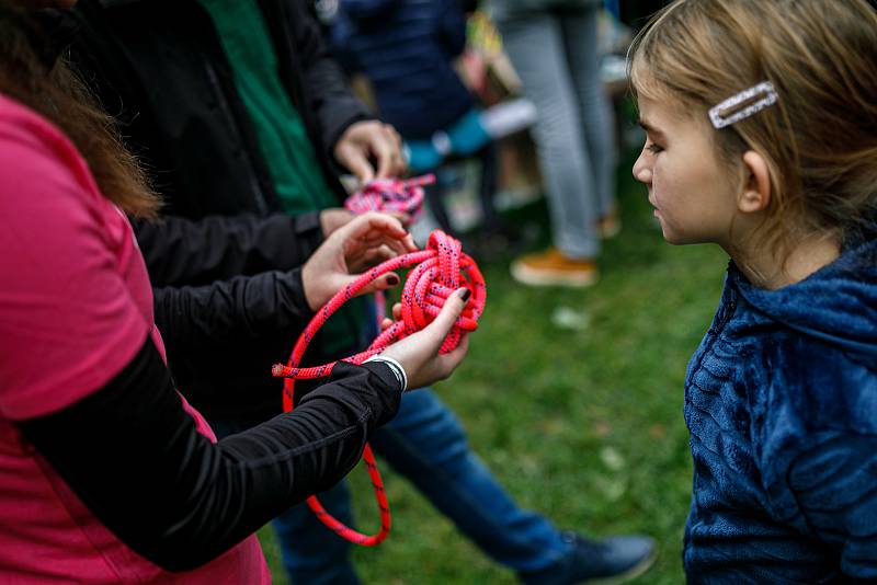 Poslední prázdninový víkend prožily tisíce lidí z celé republiky v Teplicích nad Metují, které jsou v tomto termínu neodmyslitelně spjaty s Mezinárodním horolezeckým filmovým festivalem.