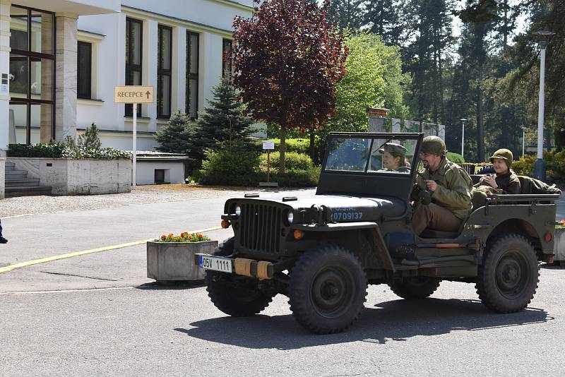 I přes všechny zákazy a omezení považovali příznivci vojenské historie za důležité připomenout 25. výročí Mise Velichovky a zachovat tak kontinuitu navzdory tomu, že jim okolnosti nepřály.