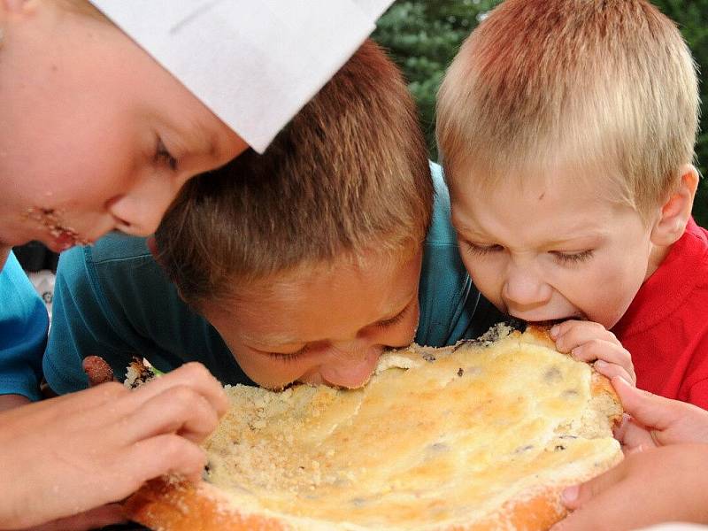 Hronov zpestřil „Vavřinecký den“, byl plný dobrot a dobré zábavy.