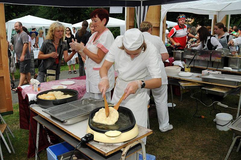 Hronov zpestřil „Vavřinecký den“, byl plný dobrot a dobré zábavy.