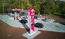 Prvním zákazníkem u nově otevřené benzinky v Polsku byl Čech