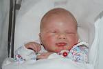 EMÍLIE PRAUSOVÁ se narodila 3.11.2011 v 19:01 hodin s váhou 3200 g a délkou 47 cm. S rodiči Veronikou a Tomášem, a se sestřičkou Eliškou (16), má domov v Novém Městě nad Metují. 